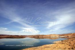 Image du Maroc Professionnelle de  Le barrage Laghrasse "dit barrage Hassan II", il se situe à 50 km au sud est de Taourirte au nord du Maroc, Samedi 10 Février 2006, ce barrage fournit en eau potable  le barrage Mohammed V qui sert de lien pour Machraa Hammadi,  ce dernier permet l'approvisionnement des centre de Taourirte et El Aïoun Sidi Mellouk. (Photo / Abdeljalil Bounhar) 